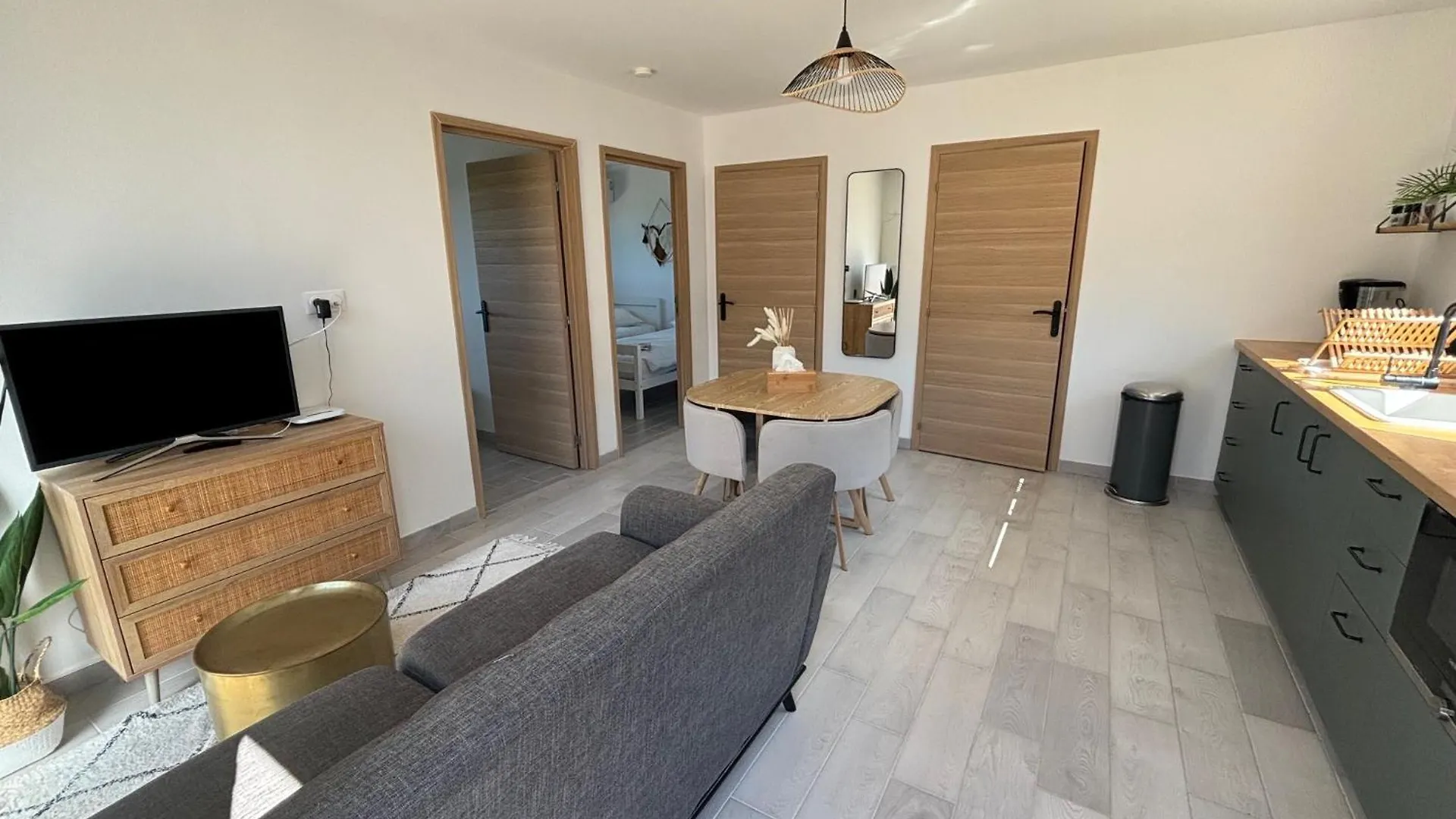 Noyau & Pepin Bed & Breakfast Rognes